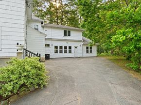 497 S Main St, Andover MA 01810