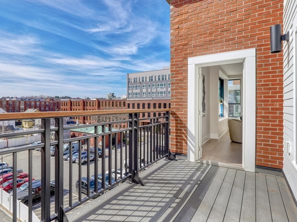 62 Foundry St 208, Wakefield MA 01880