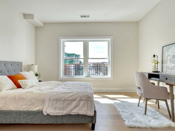 62 Foundry St 208, Wakefield MA 01880