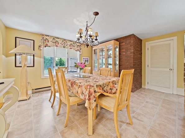 575 1st Parish Rd, Scituate MA 02066