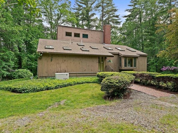 575 1st Parish Rd, Scituate MA 02066