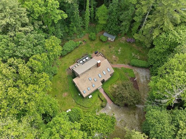 575 1st Parish Rd, Scituate MA 02066