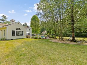 167 Old Miller St, Middleboro MA 02346