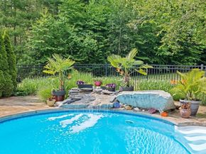 167 Old Miller St, Middleboro MA 02346