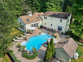 167 Old Miller St, Middleboro MA 02346