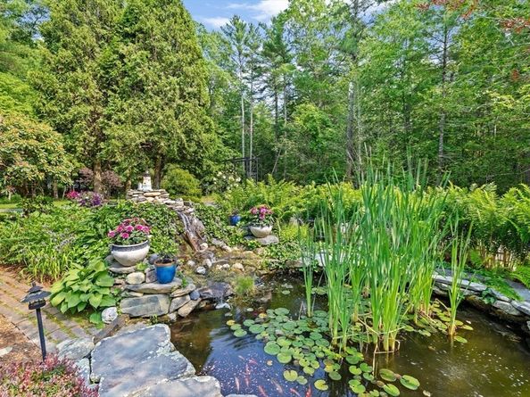 167 Old Miller St, Middleboro MA 02346