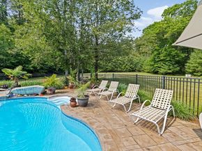 167 Old Miller St, Middleboro MA 02346