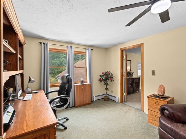 167 Old Miller St, Middleboro MA 02346