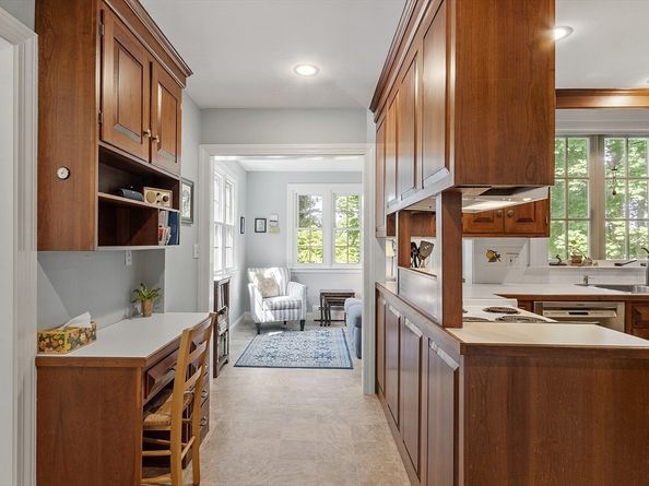 79 Cheever Circle, Andover MA 01810