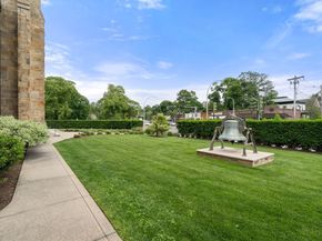 134 Mount Auburn St 7, Watertown MA 02472