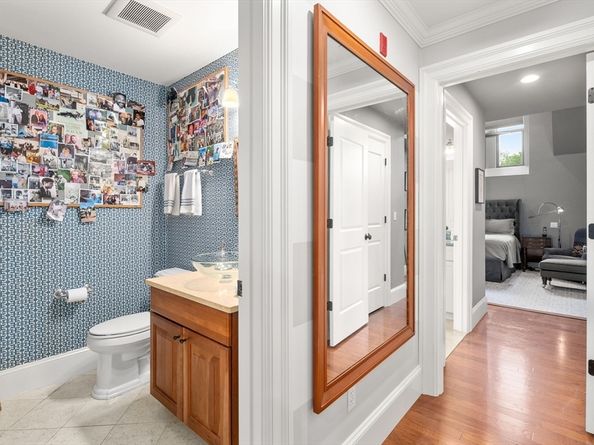 134 Mount Auburn St 7, Watertown MA 02472