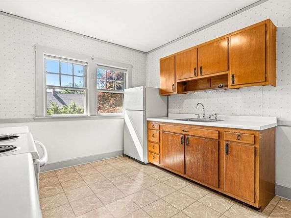 68 Barnard Ave, Watertown MA 02472