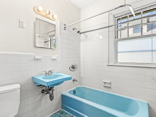 68 Barnard Ave, Watertown MA 02472