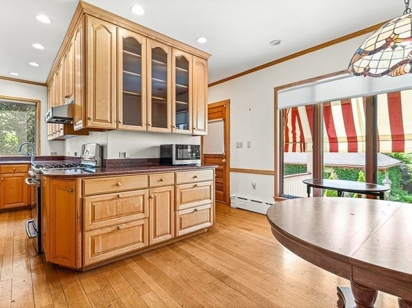 68 Barnard Ave, Watertown MA 02472