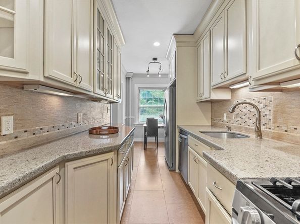3 Arlington Street 7, Cambridge MA 02140