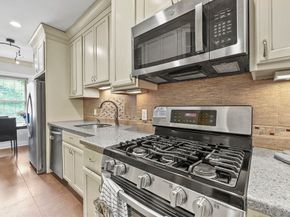 3 Arlington Street 7, Cambridge MA 02140