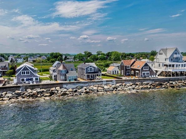 36 Ocean St, Marshfield MA 02050