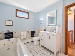 36 Ocean St, Marshfield MA 02050