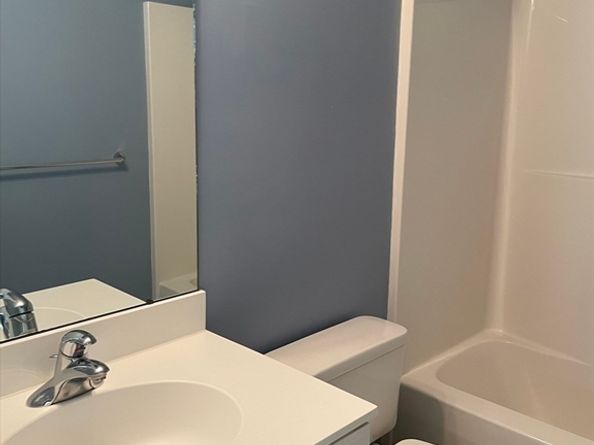 61 Tulip Cir 61, Grafton MA 01560