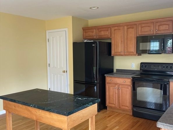 61 Tulip Cir 61, Grafton MA 01560