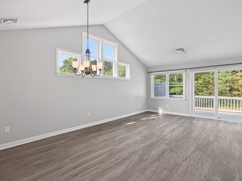 125 Bradstreete Crossing