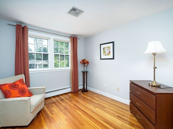 32 Eaton Road W, Framingham MA 01701