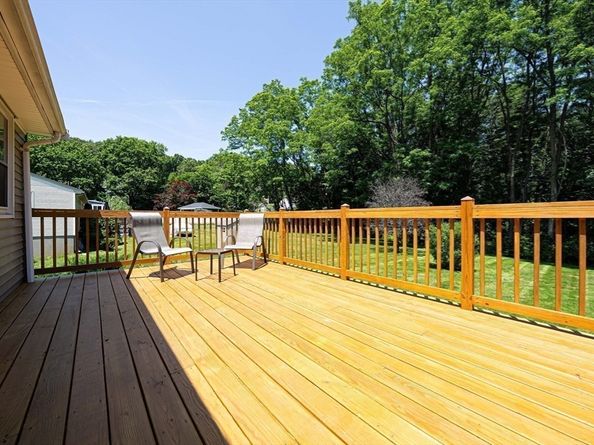 32 Eaton Road W, Framingham MA 01701