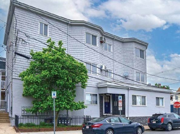 52-54 Bonair St, Somerville MA 02145