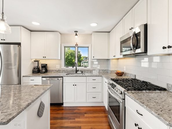 159 Cowper St 3, Boston MA 02128