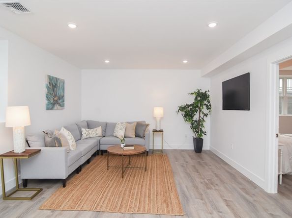 73A Trowbridge St 73A, Belmont MA 02478