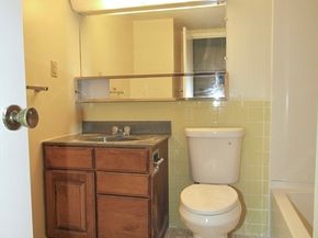 65 Commons Dr 502, Shrewsbury MA 01545