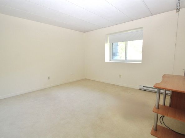 65 Commons Dr 502, Shrewsbury MA 01545