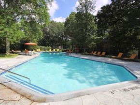 65 Commons Dr 502, Shrewsbury MA 01545