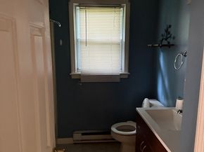 106 Peach St, Barre MA 01005