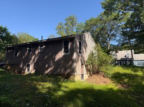 106 Peach St, Barre MA 01005