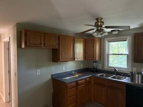 106 Peach St, Barre MA 01005