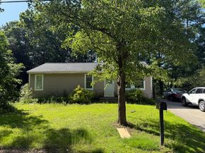 106 Peach St, Barre MA 01005