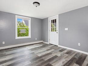 73 Ash St, Gardner MA 01440