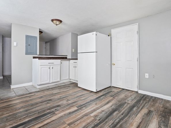 73 Ash St, Gardner MA 01440