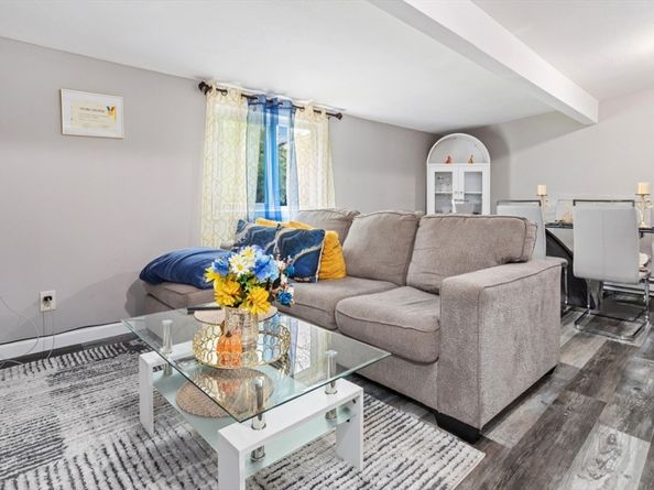73 Ash St, Gardner MA 01440