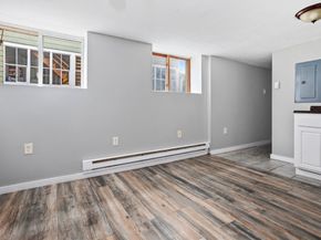73 Ash St, Gardner MA 01440