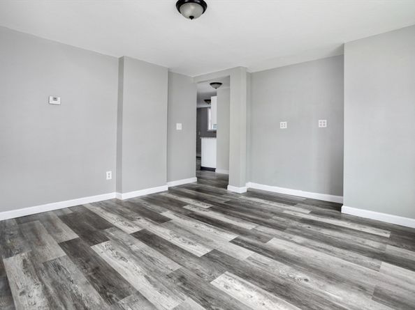73 Ash St, Gardner MA 01440