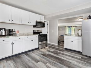 73 Ash St, Gardner MA 01440