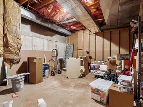 256 Lafayette St 3, Salem MA 01970