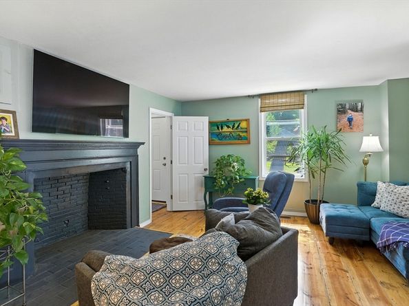 180 Ash Street, Hopkinton MA 01748