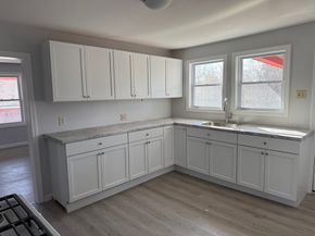 7 Pearl Street, Southbridge MA 01550