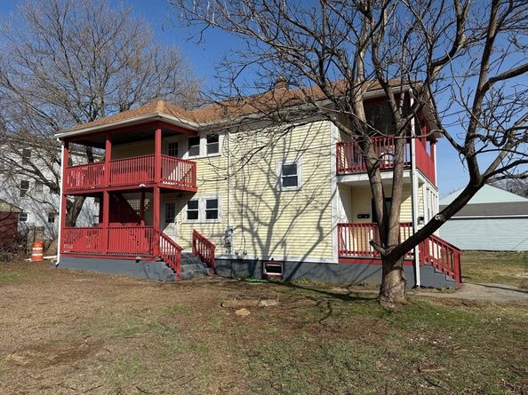 7 Pearl Street, Southbridge MA 01550