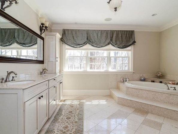 56 Sears Rd, Southborough MA 01772