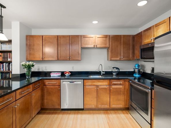 99 Chestnut Hill Avenue 212, Boston MA 02135
