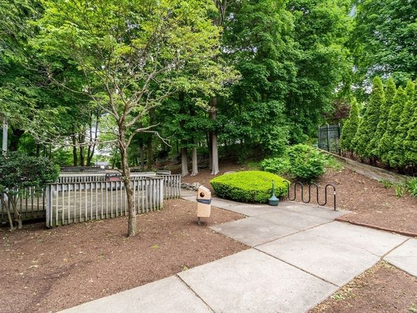 99 Chestnut Hill Avenue 212, Boston MA 02135